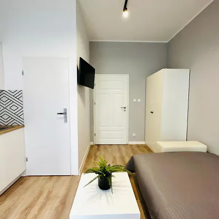 Апартаменти Studio Przy Molo Iii *